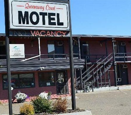 Queensway Court Motel Prince George Exterior foto