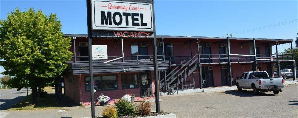Queensway Court Motel Prince George Exterior foto