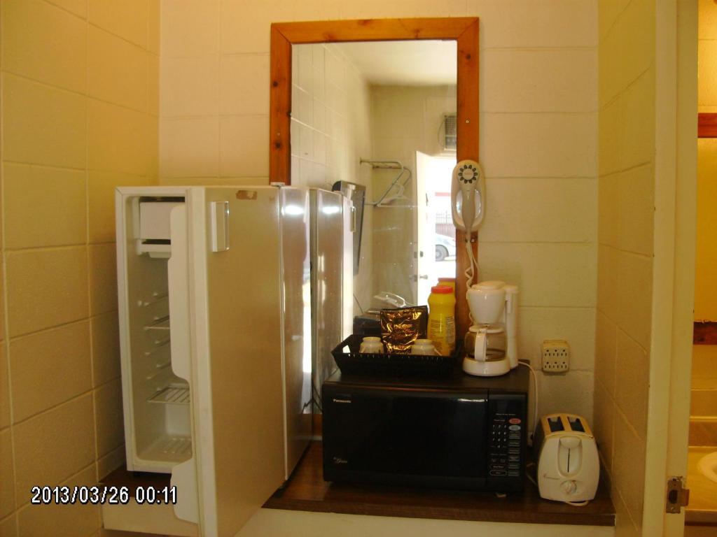 Queensway Court Motel Prince George Habitación foto