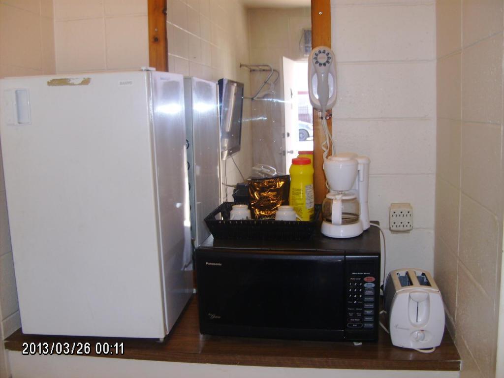 Queensway Court Motel Prince George Habitación foto